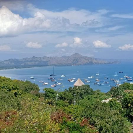 Cf Komodo Hotel Labuan Bajo Exterior foto